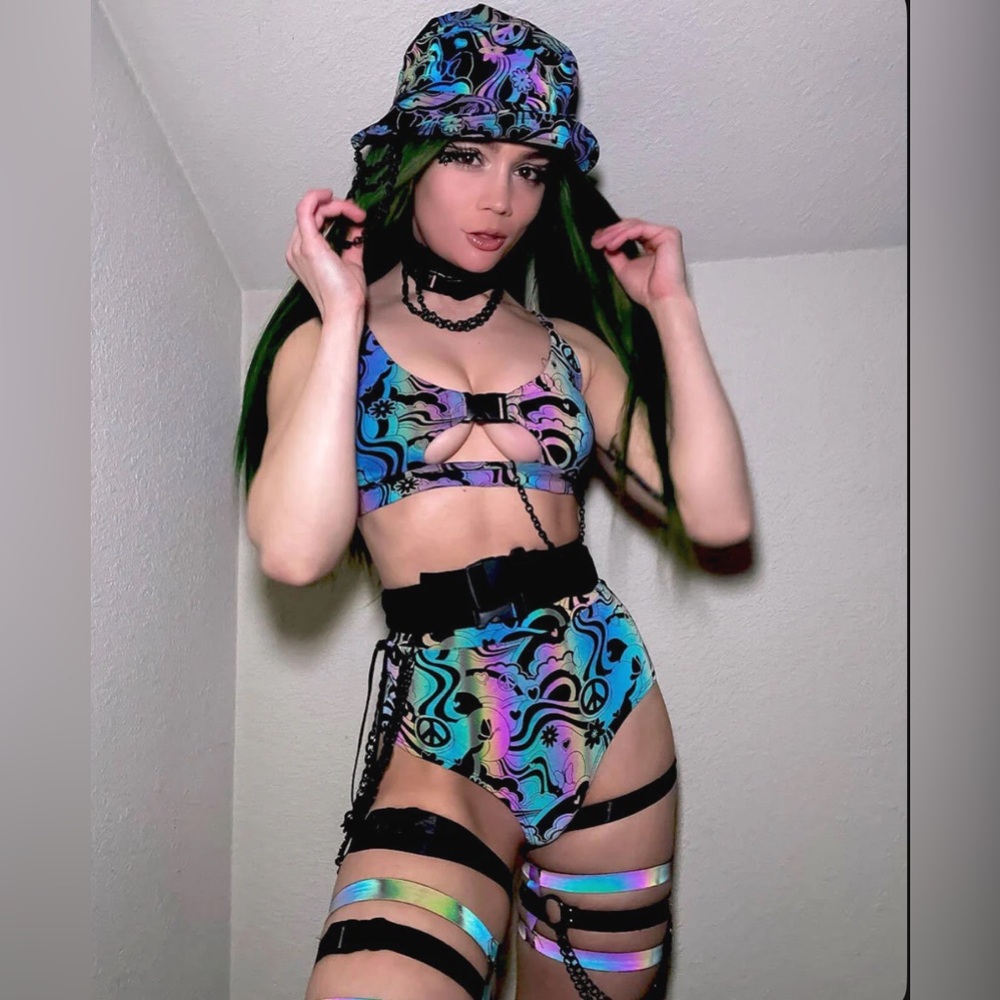 Iheartraves BB rainbow reflective set
